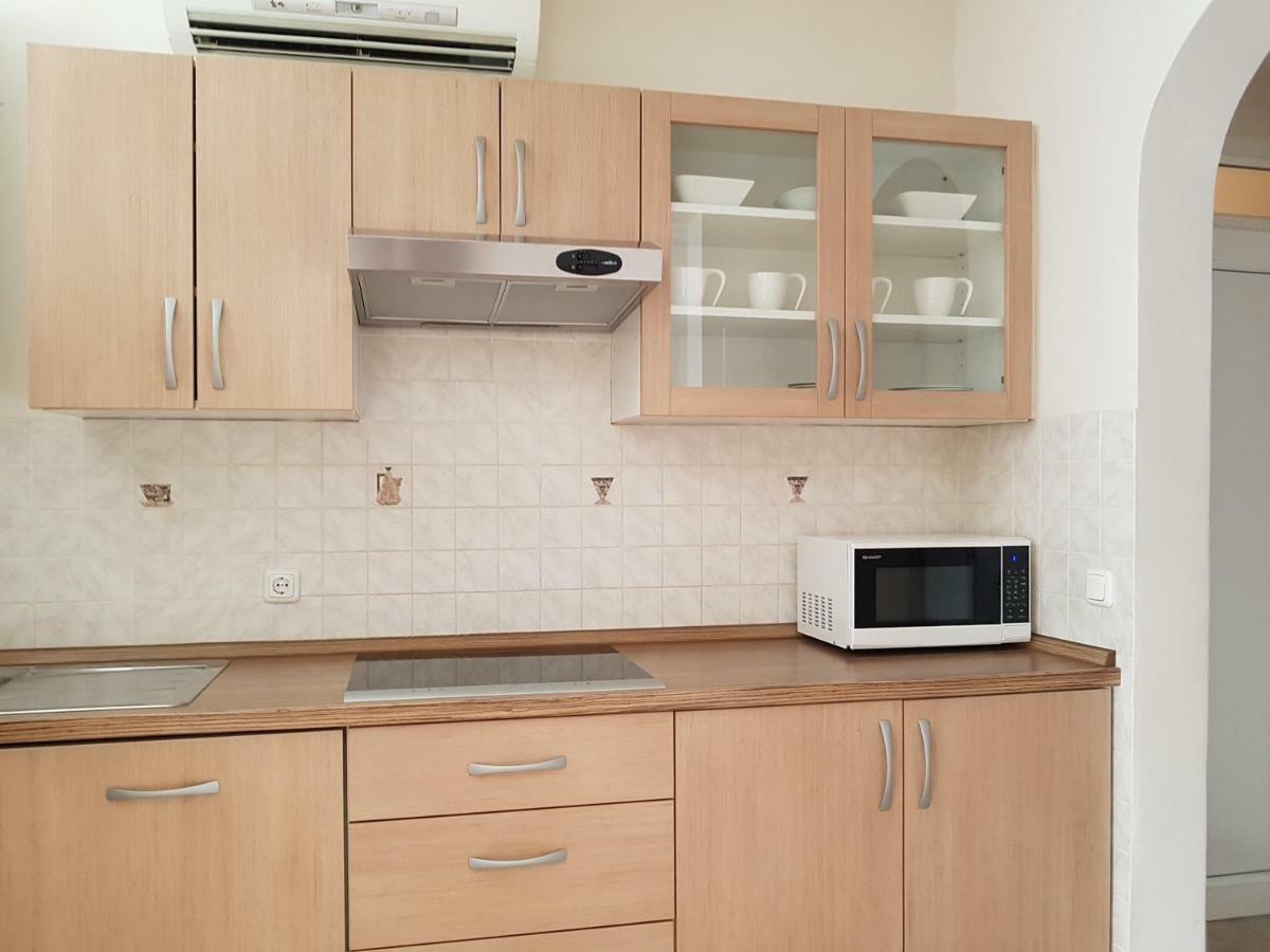 Eleven Apartment